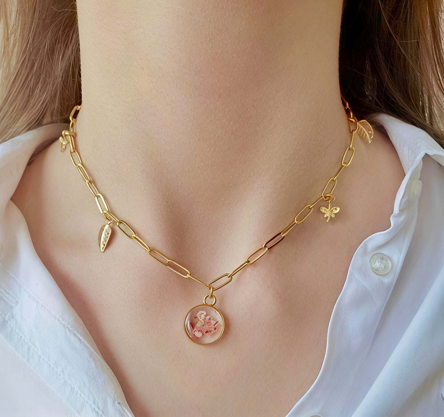 Resi Flower Necklace