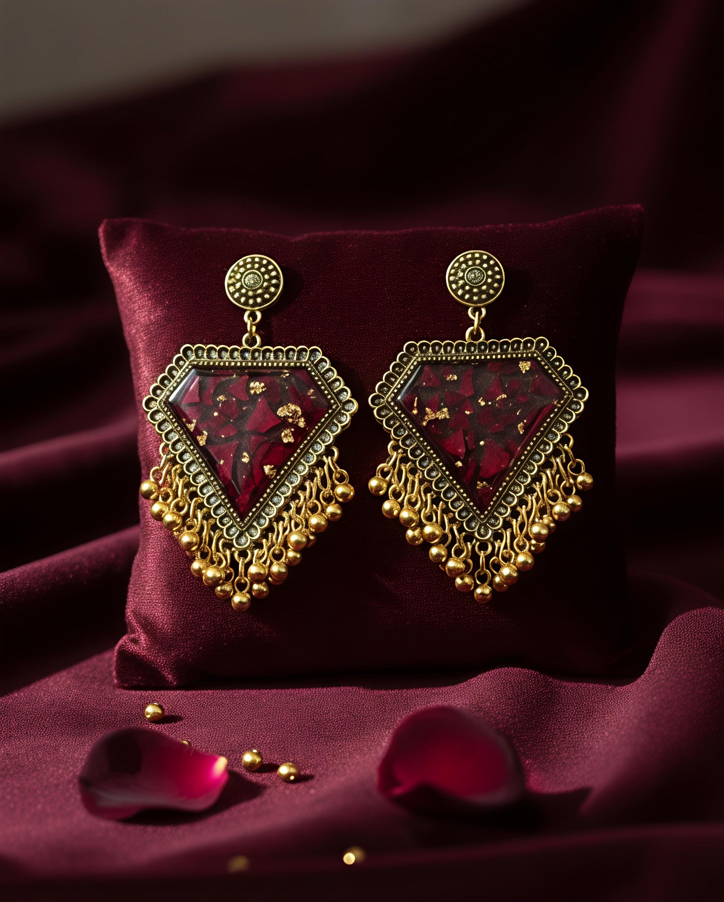 Resi Golden Finish Jhumka